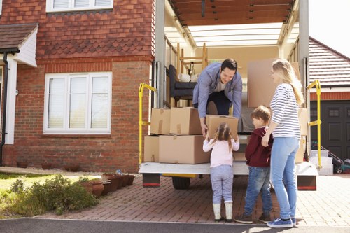 Moving team pricing a compact flat relocation in Hammersmith