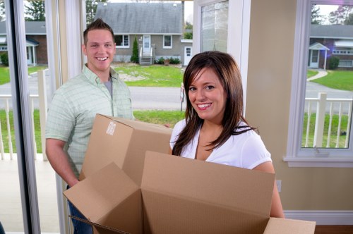 Moving truck service for homes and businesses in Hammersmith