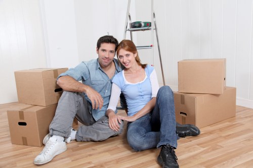 Accepted payment methods for Hammersmith Movers including cards and PayPal